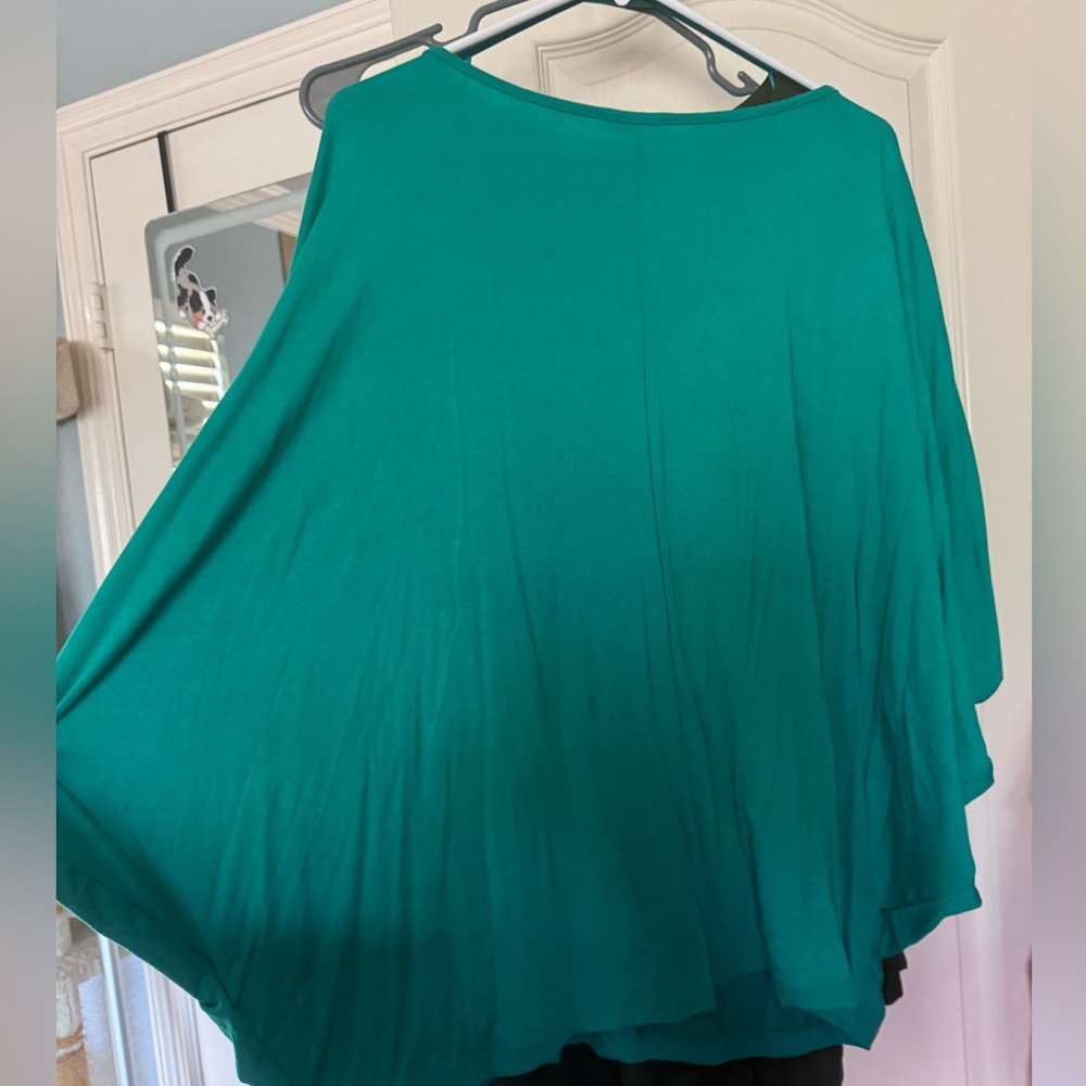 Unique top